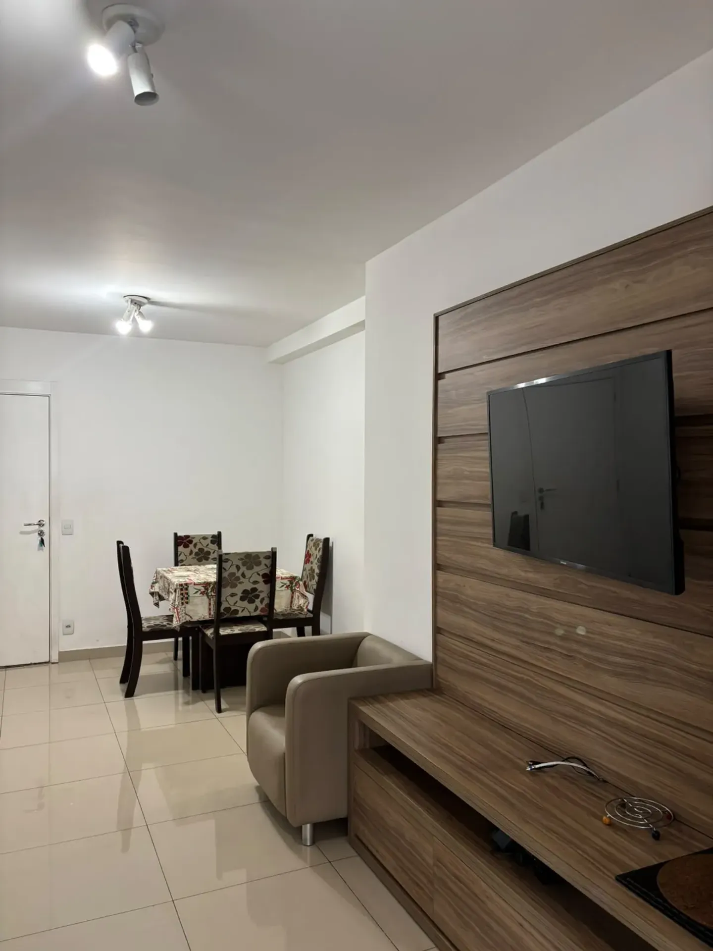 Furnished apartment, 70 m², with a washing machine — photo 17
