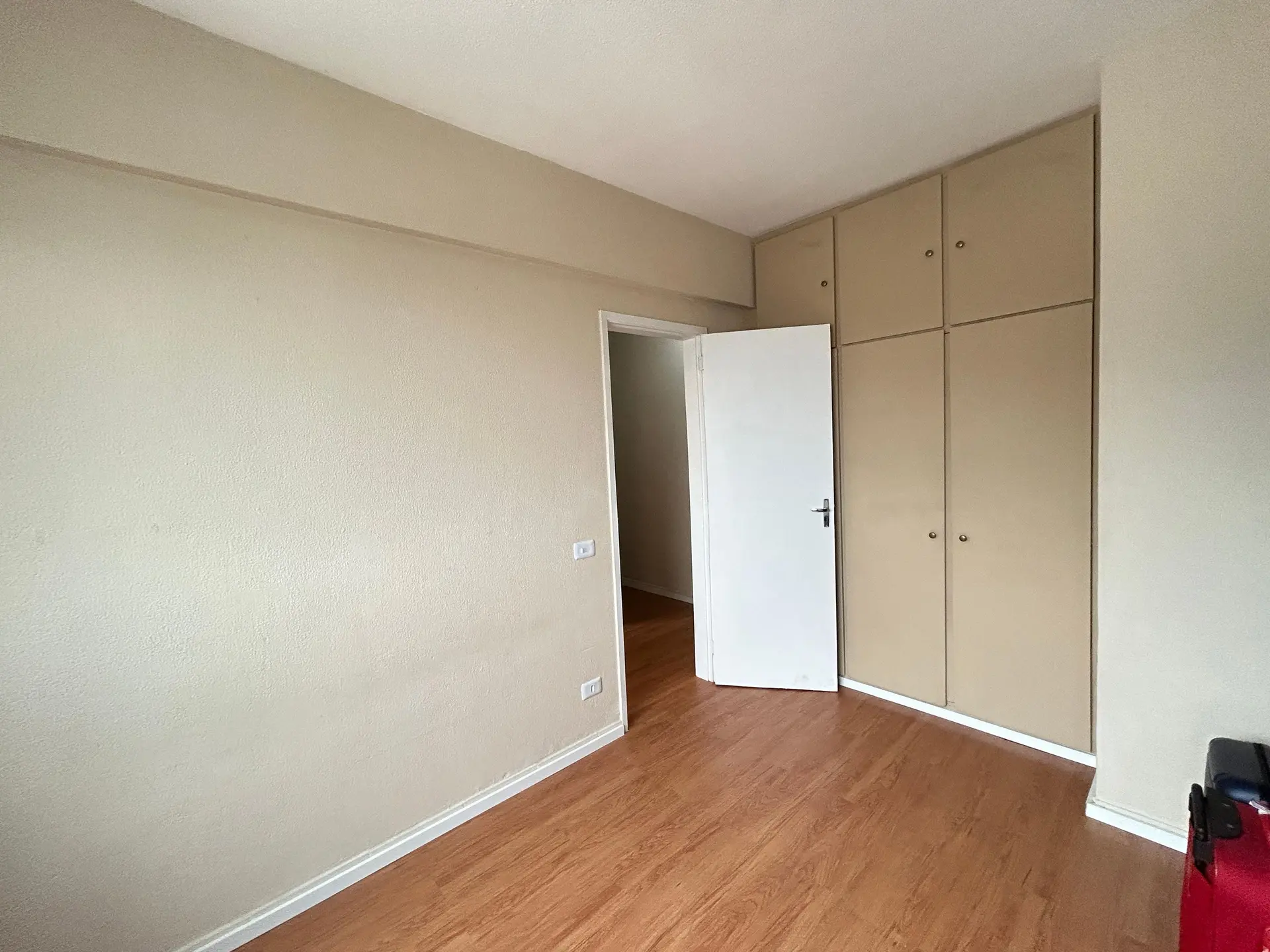Стиральная машина и 2 спальни: квартира 50 м² — photo 36