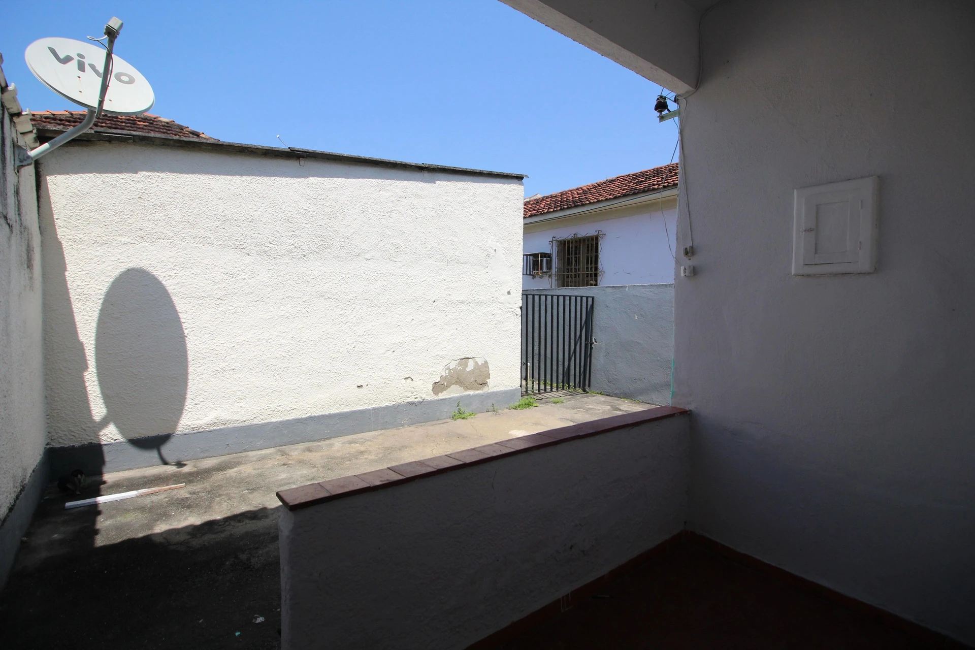 One-bedroom house with a garden — photo 17