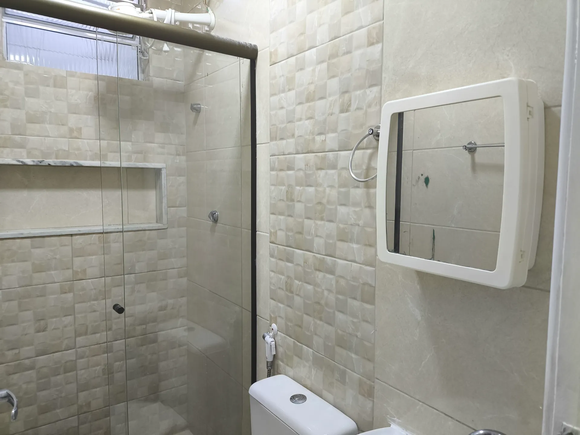 One-bedroom apartment with a washing machine — photo 28