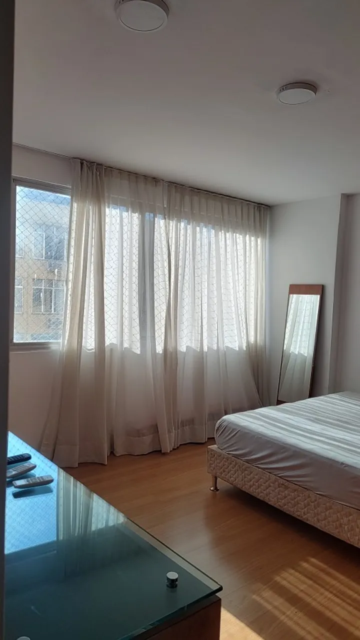 3-bedroom rental apartment with enclosed glass balcony — photo 10