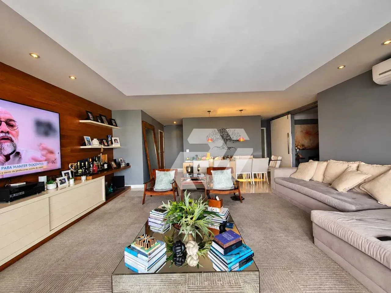 Furnished apartment, 233 m², with a walk-in closet — photo 3