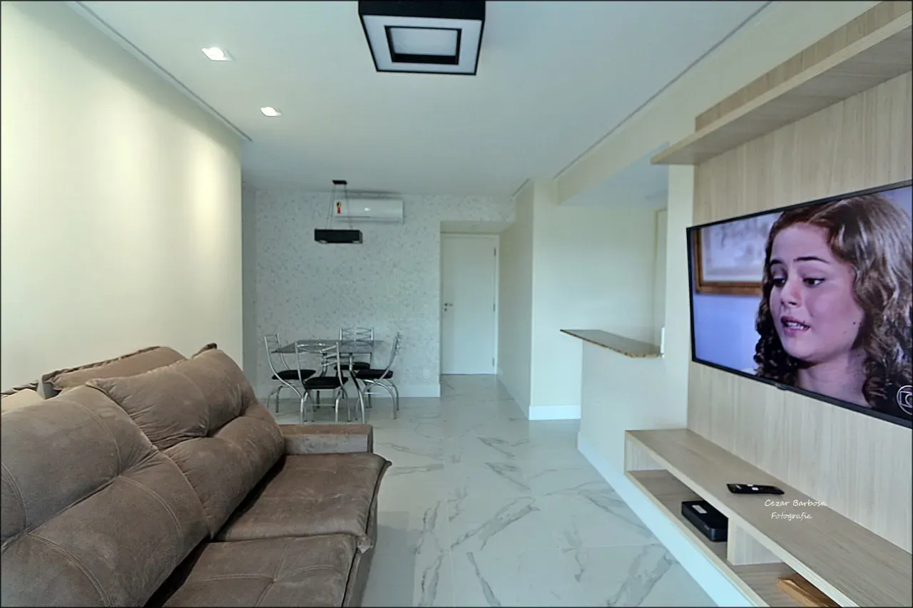 2-bedroom apartment with enclosed balcony and 2 baths — photo 5