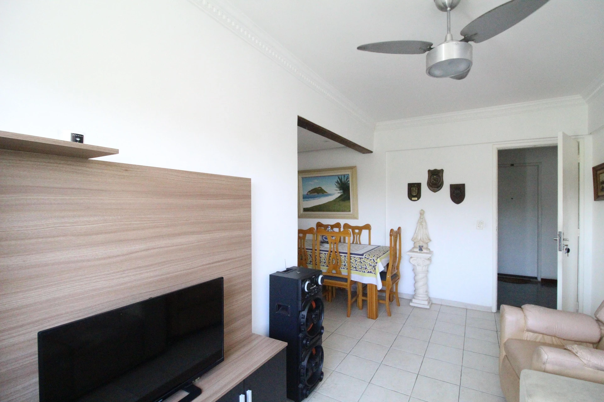 Unfurnished 2-bedroom apartment with 1 bath and parking — photo 27