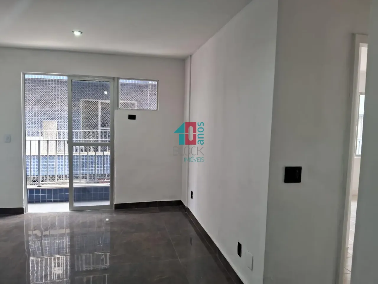 Apartamento com 3 quartos e piscina no condomínio — photo 7