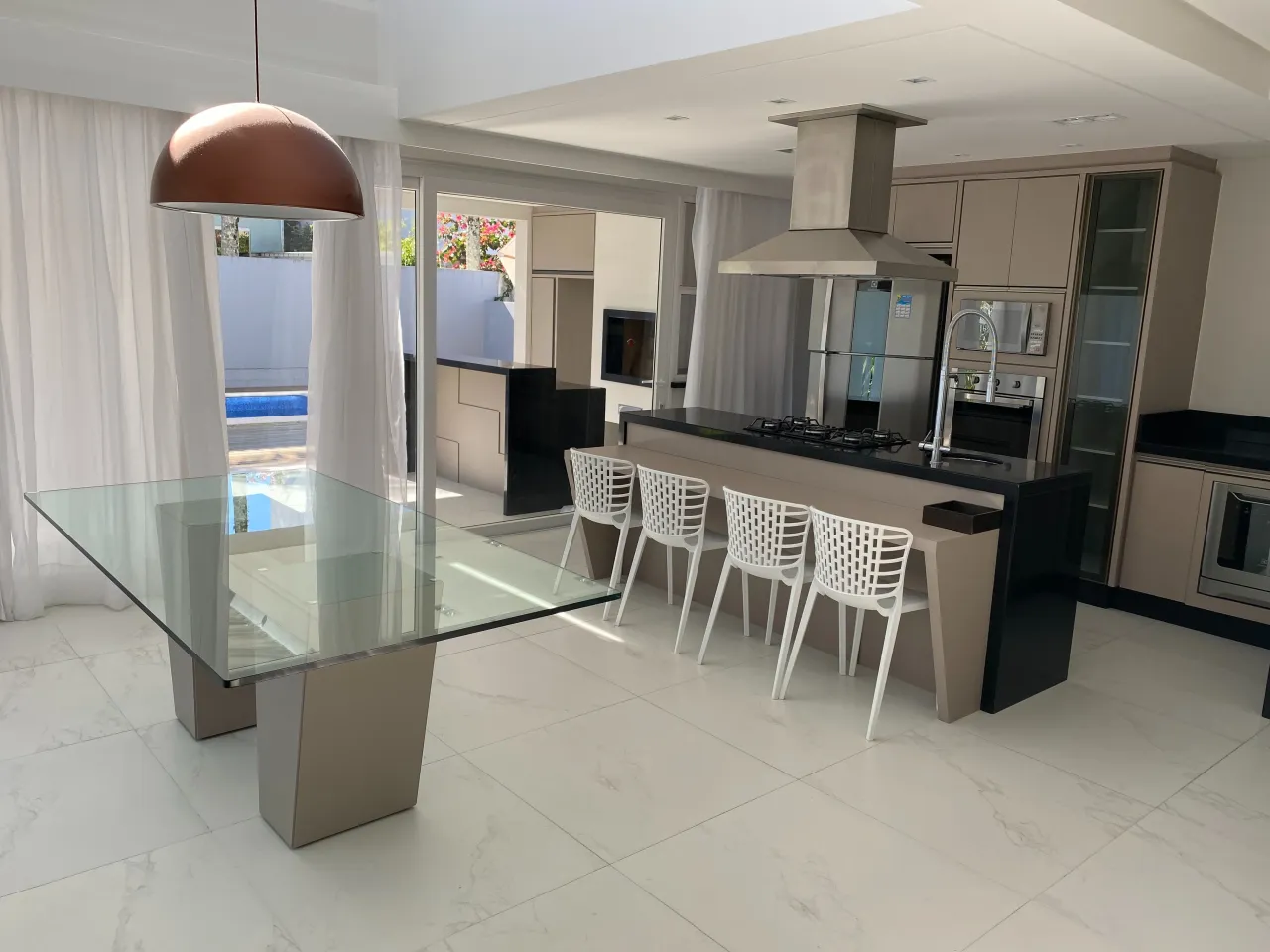Furnished house with 5 bedrooms, 5 baths and pool — photo 3