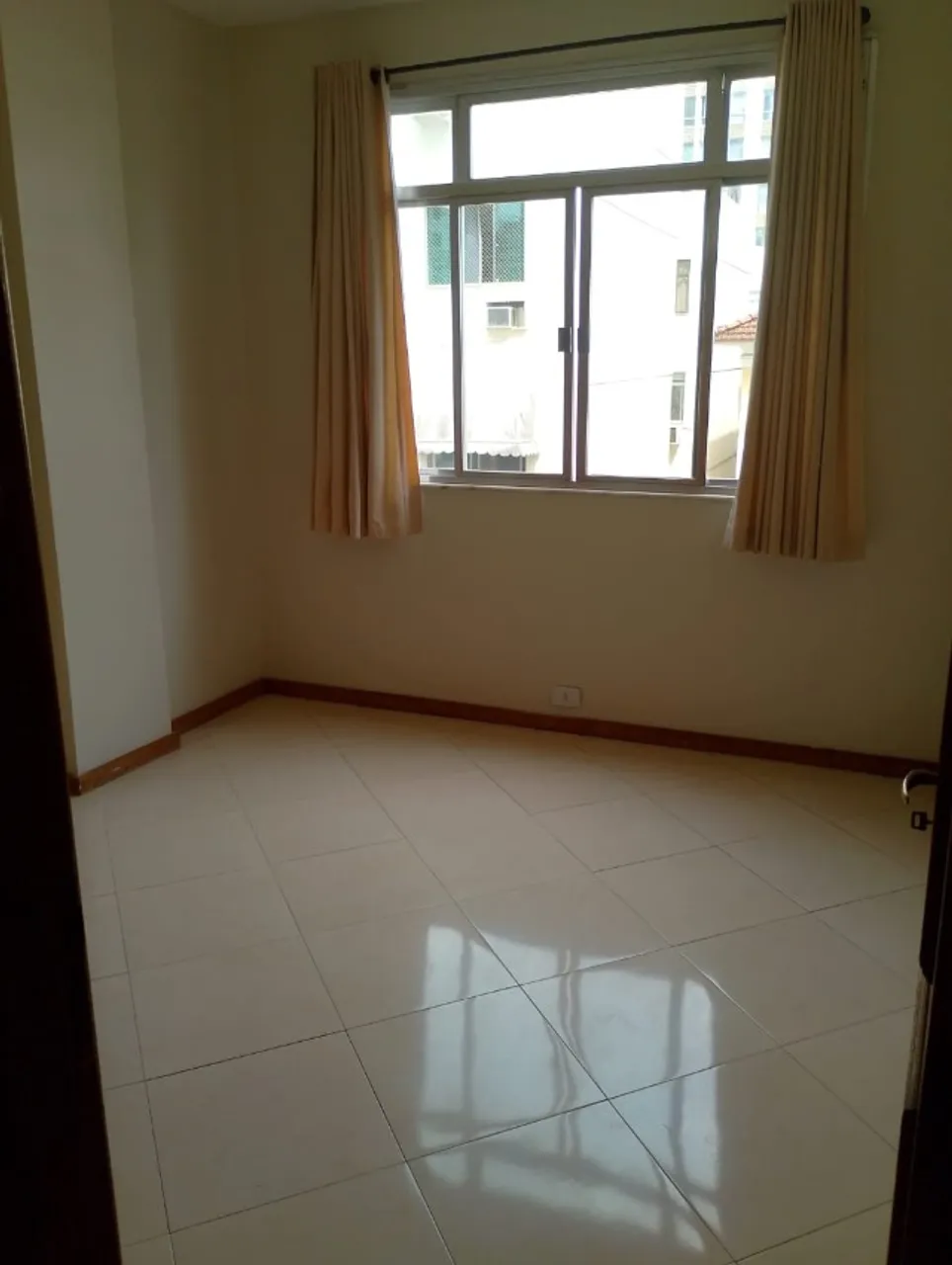 3-bedroom apartment with closed kitchen and 1 parking spot — photo 3
