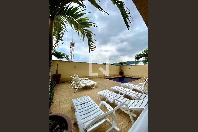 Apartamento de 2 quartos em condomínio com piscina — photo 43
