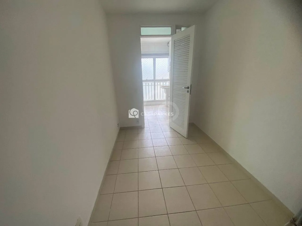 Apartment on the 9th floor with a glass-enclosed balcony — photo 36