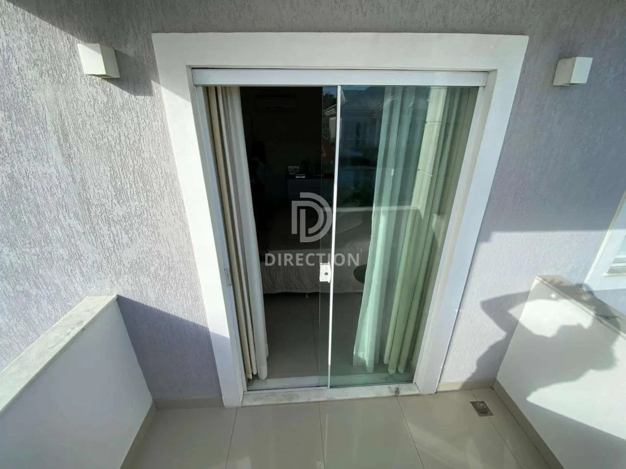 4 quartos e banheira: casa de 300 m² — photo 23