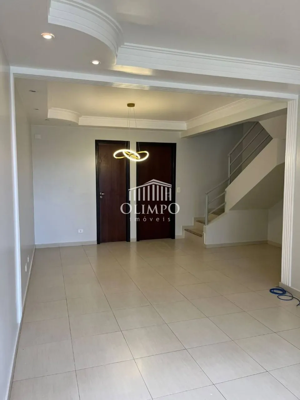 3-bedroom house with a walk-in closet in Curitiba