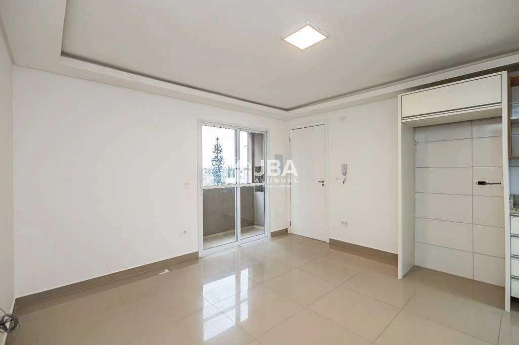 3-bedroom apartment with open-plan kitchen — photo 4
