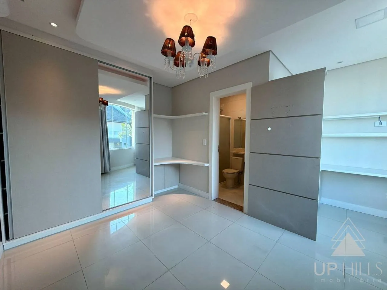 Casa com 3 suítes e cozinha aberta com fogão a gás — photo 41