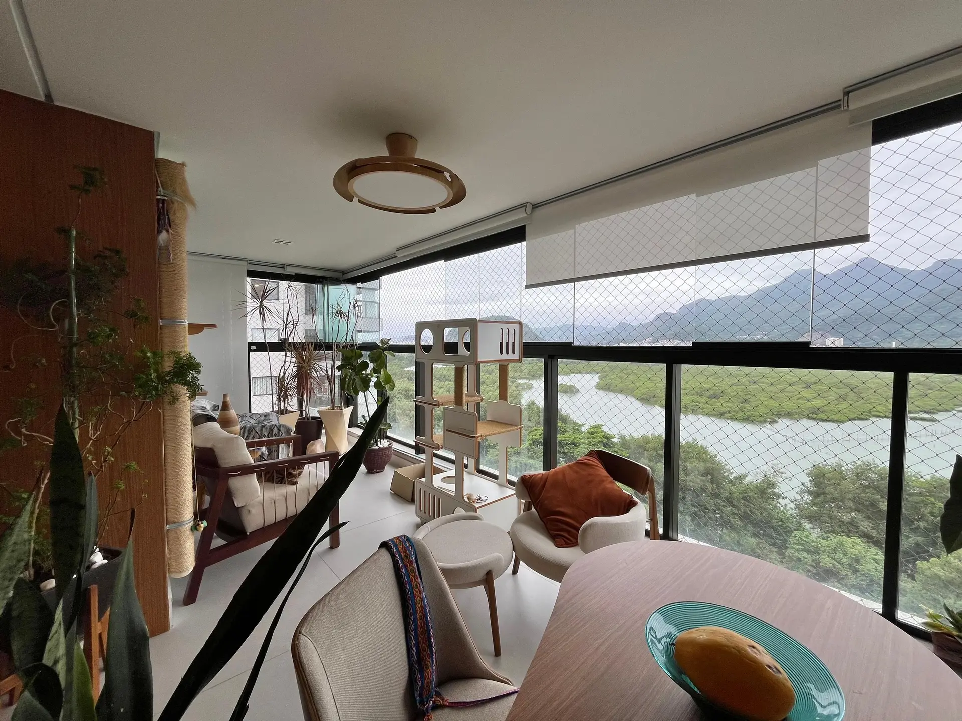 Furnished apartment, 70 m², with a water view — photo 5