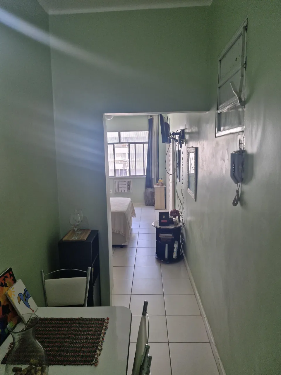 Furnished studio apartment with compact gas kitchenette — photo 13