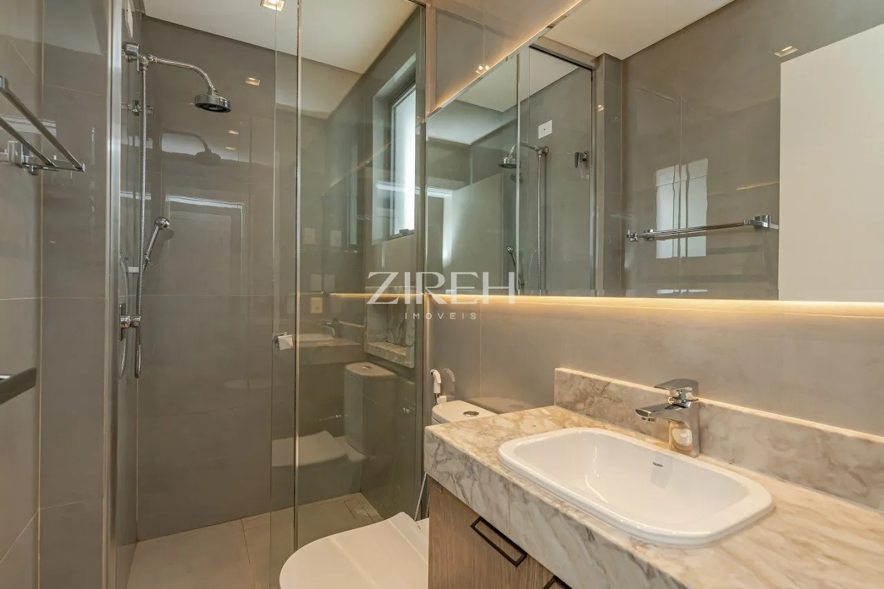 186 m² apartment with 3 en-suite bedrooms and 3 parking — photo 25
