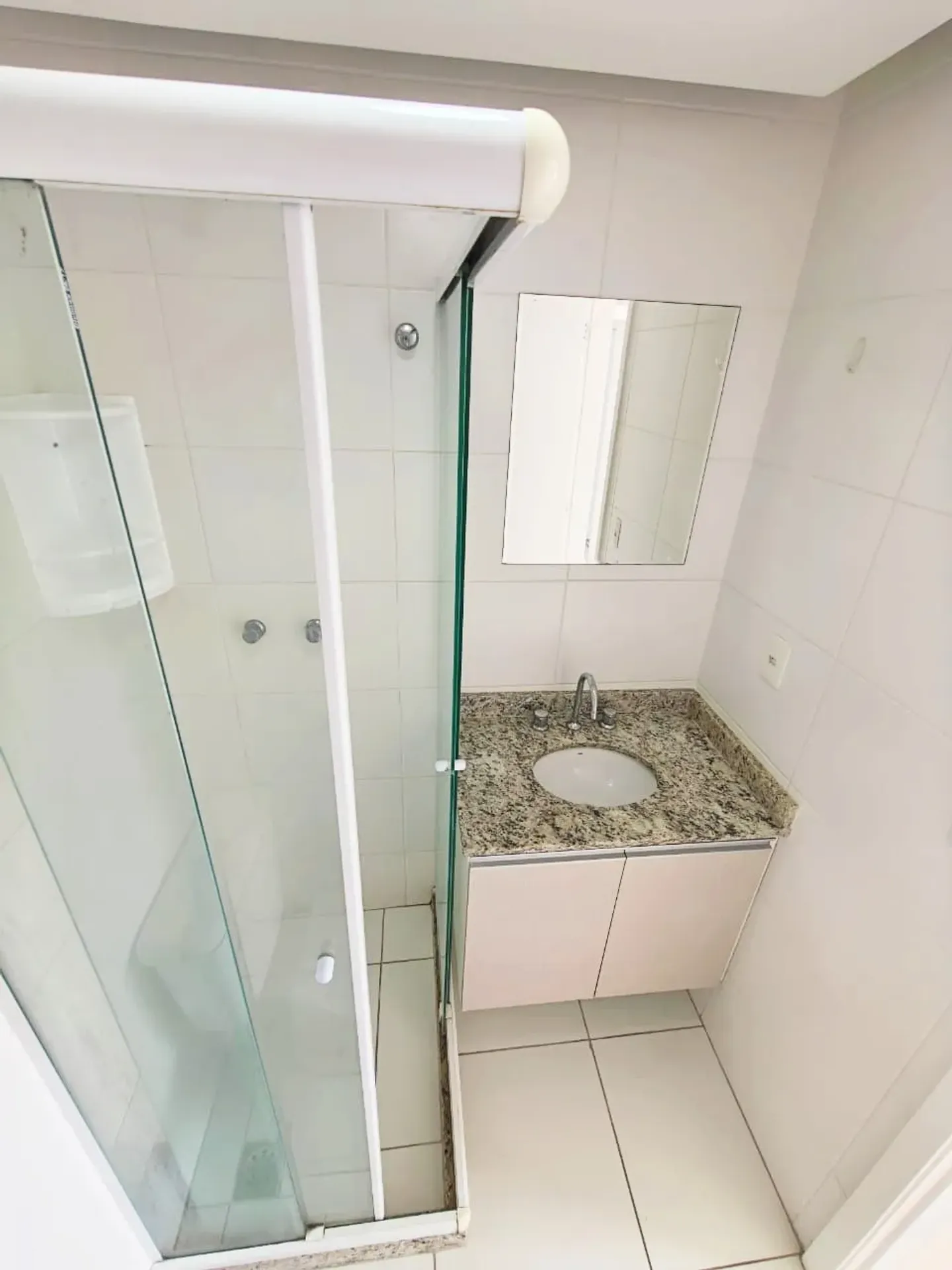 2-bedroom apartment with balcony, closed kitchen — photo 49
