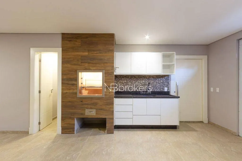 Condo house with 4 bedrooms and 5 bathrooms — photo 33