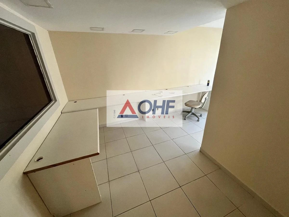 1-bedroom apartment with 300 m² and 6 parking spaces — photo 13