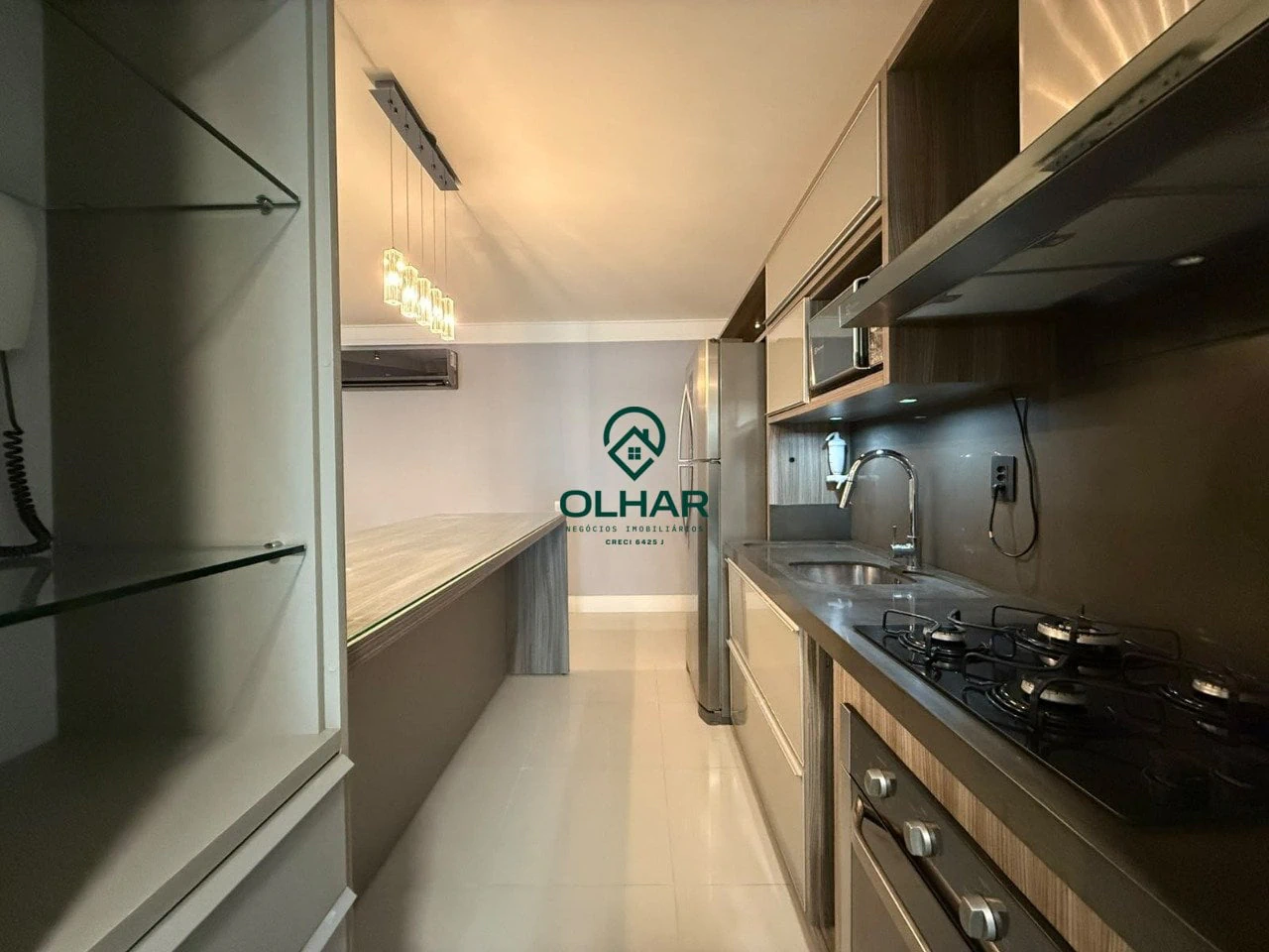 Glass-enclosed balcony in a 2-bedroom apartment, 93 m² — photo 14
