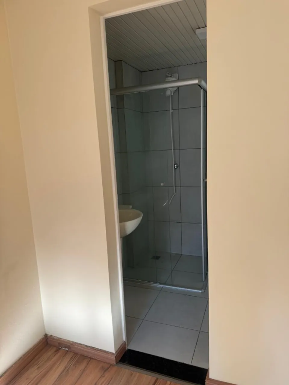 2-bedroom, 2-bath apartment with no parking space — photo 15