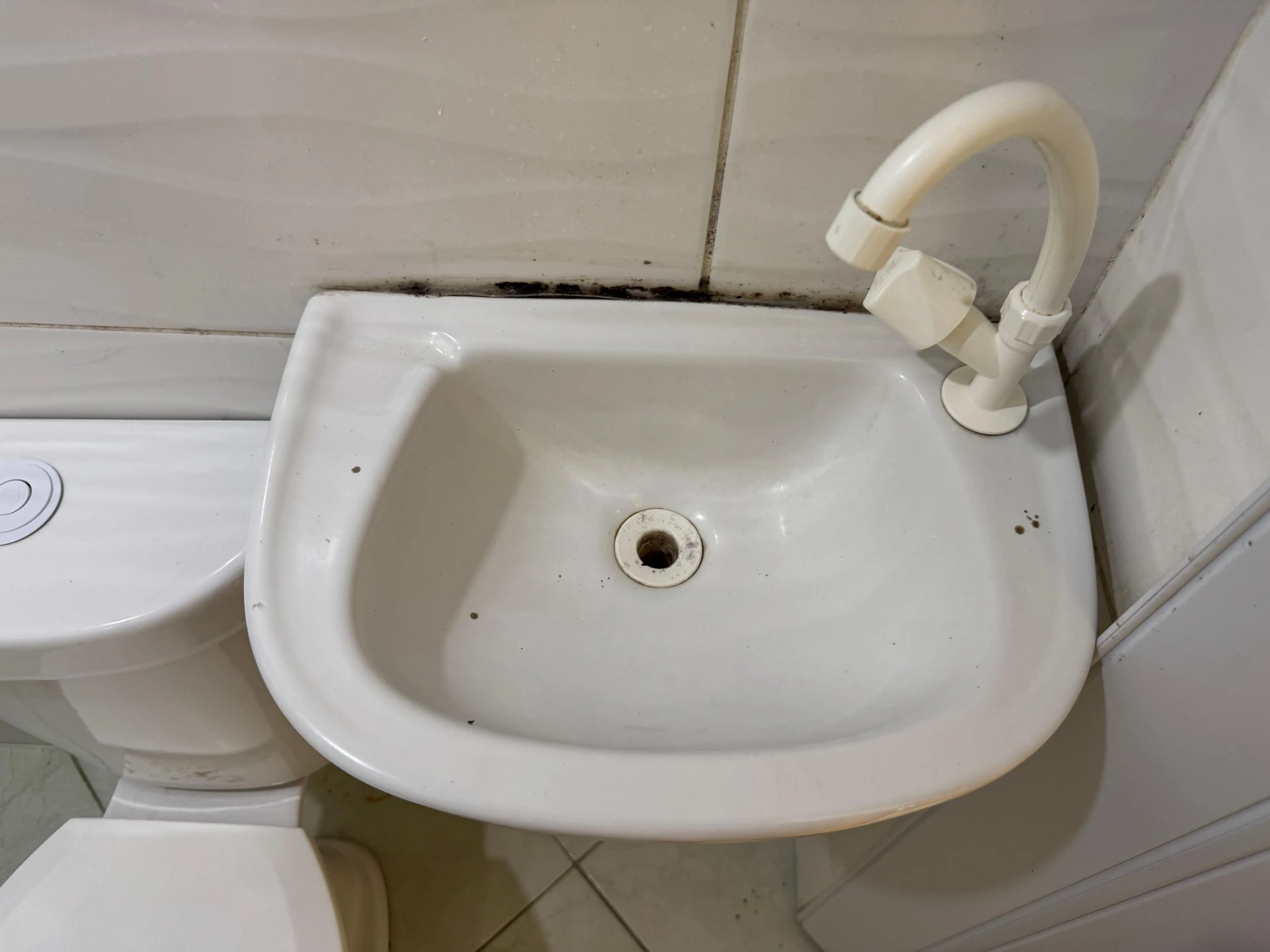 Немає меблів у будинку: 1 спальня та сад — photo 17