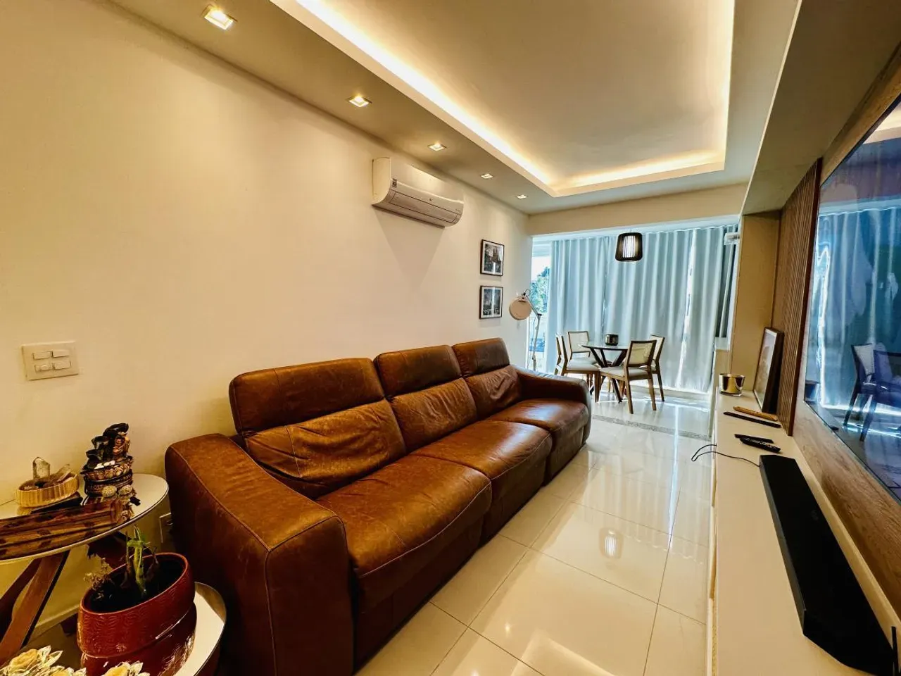 Furnished apartment, 198 m², with floor-to-ceiling windows — photo 7