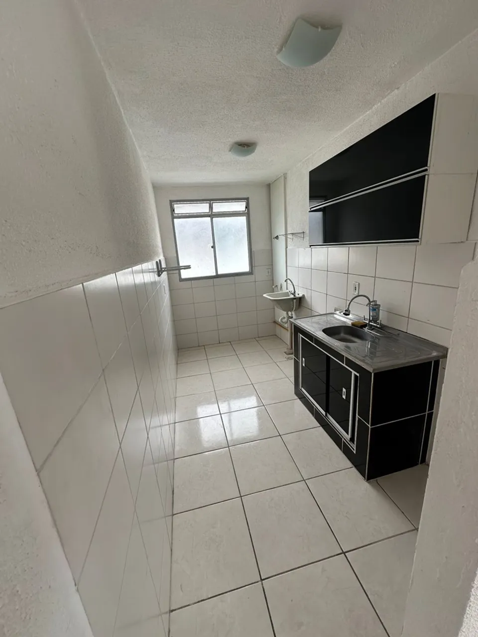 2-bedroom apartment with a washing machine