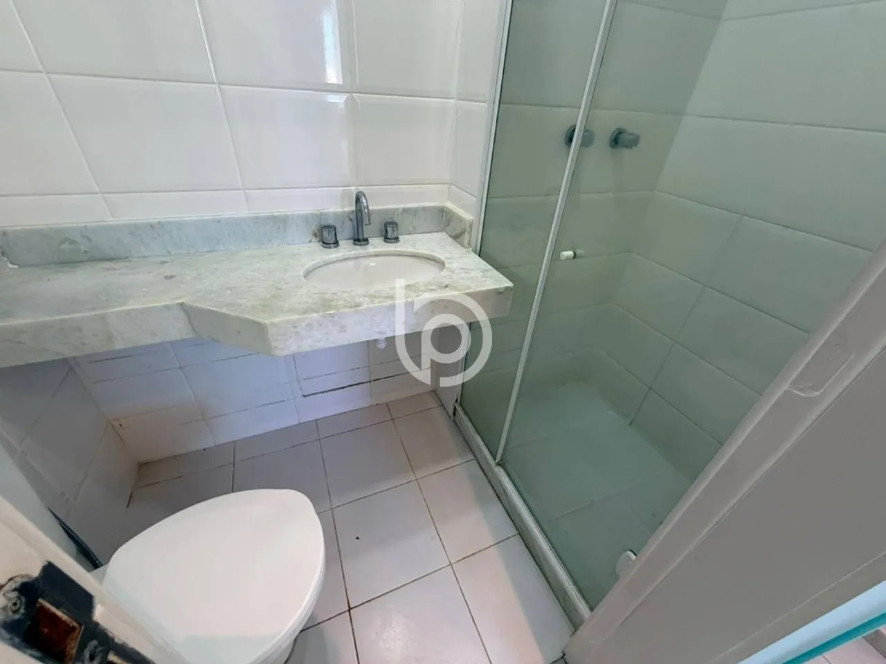 Rental apartment with 2 bedrooms and 2 bathrooms — photo 13