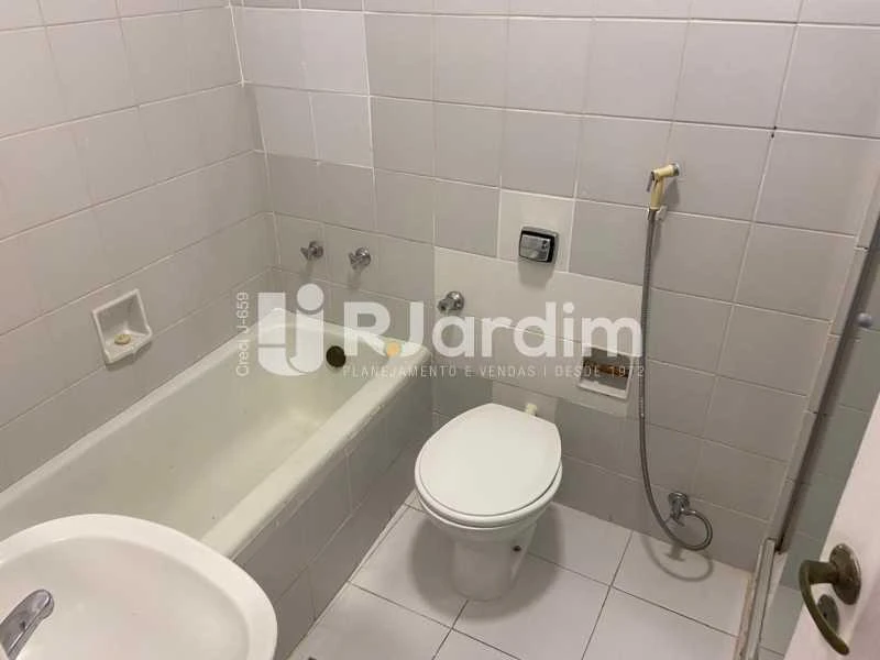 Apartamento de 1 quarto com banheira — photo 19