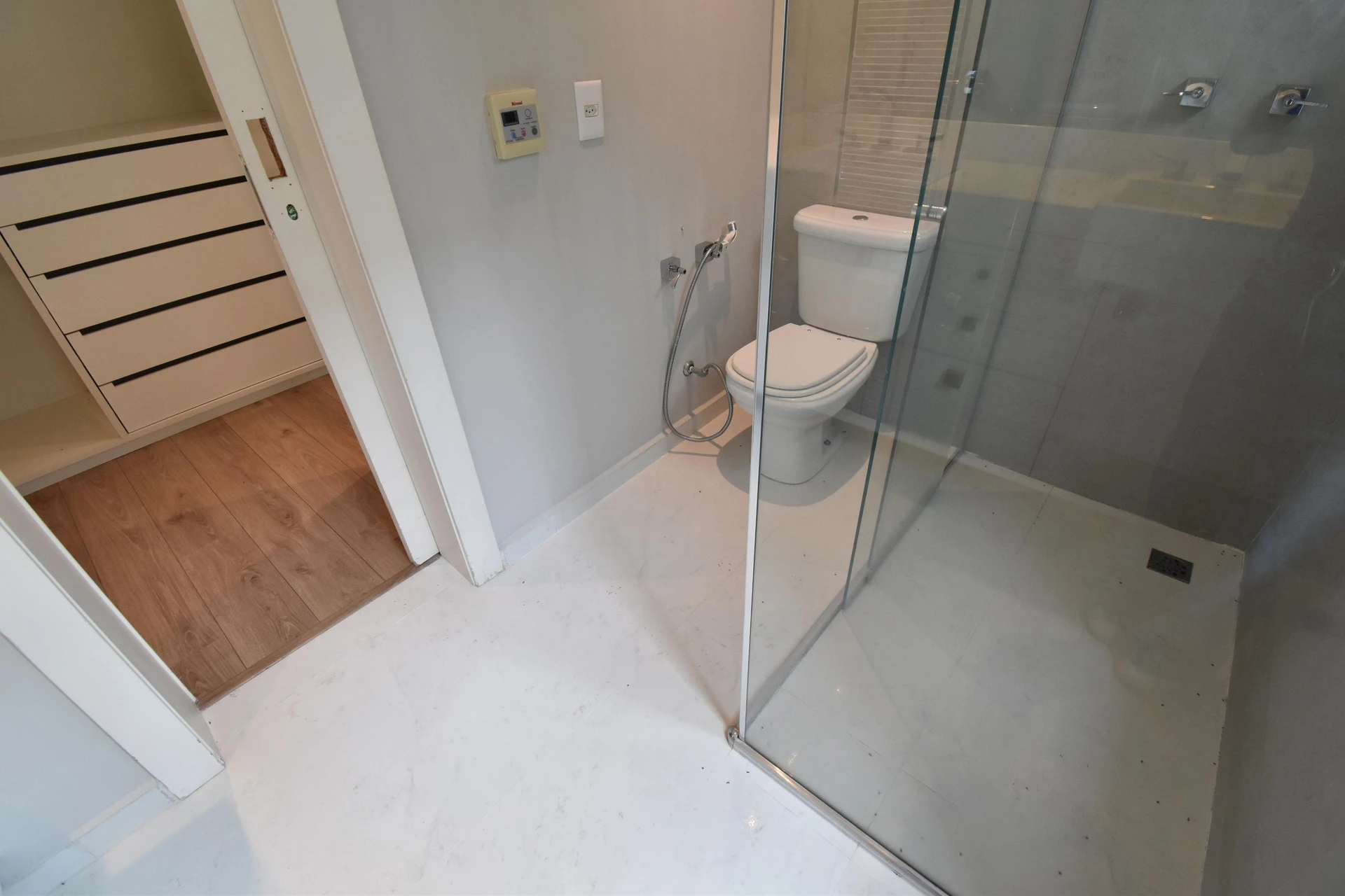House, 411 m², with a bathtub — photo 51