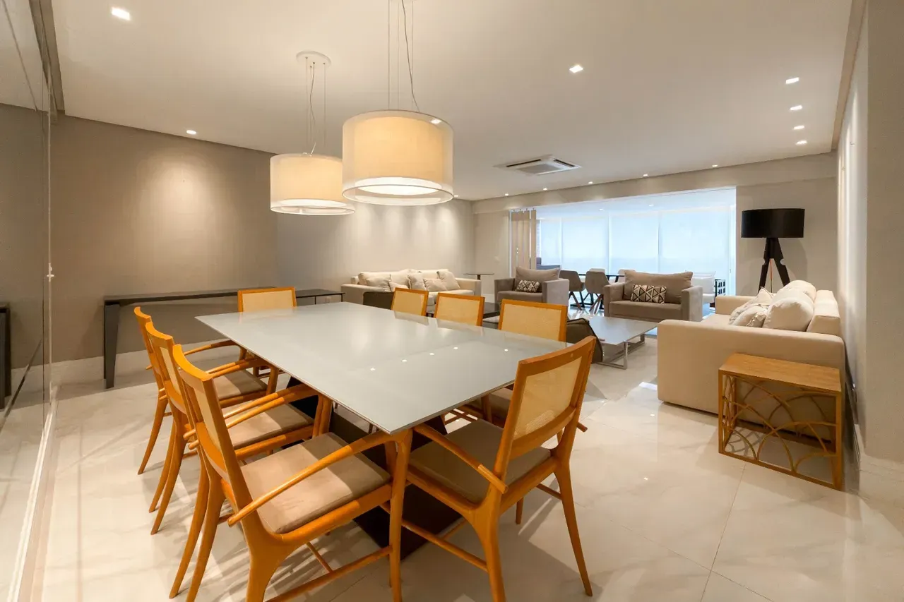 Furnished apartment with 4 bedrooms and 5 bathrooms — photo 5