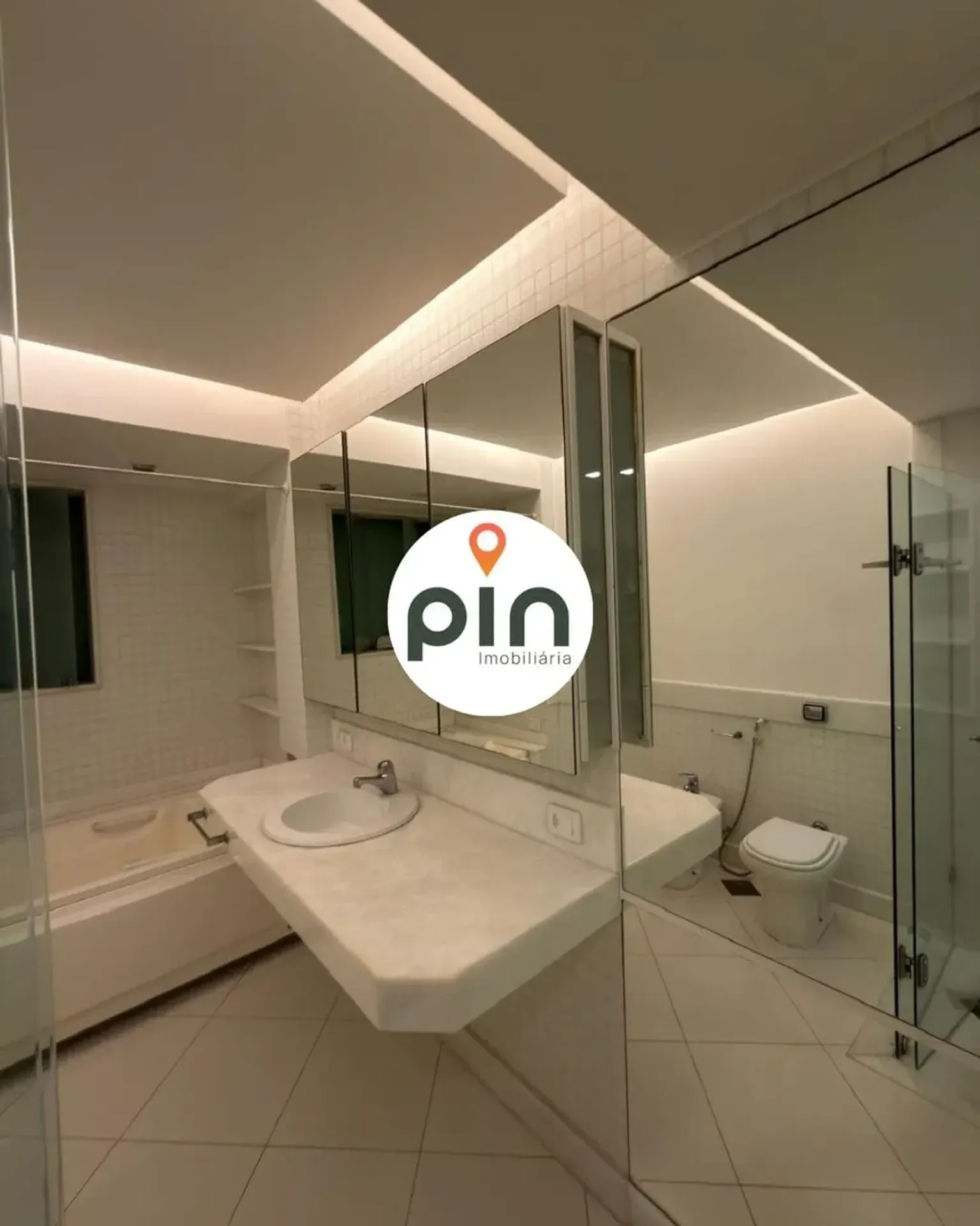 Apartamento para locação com 4 quartos e piso de madeira — photo 12