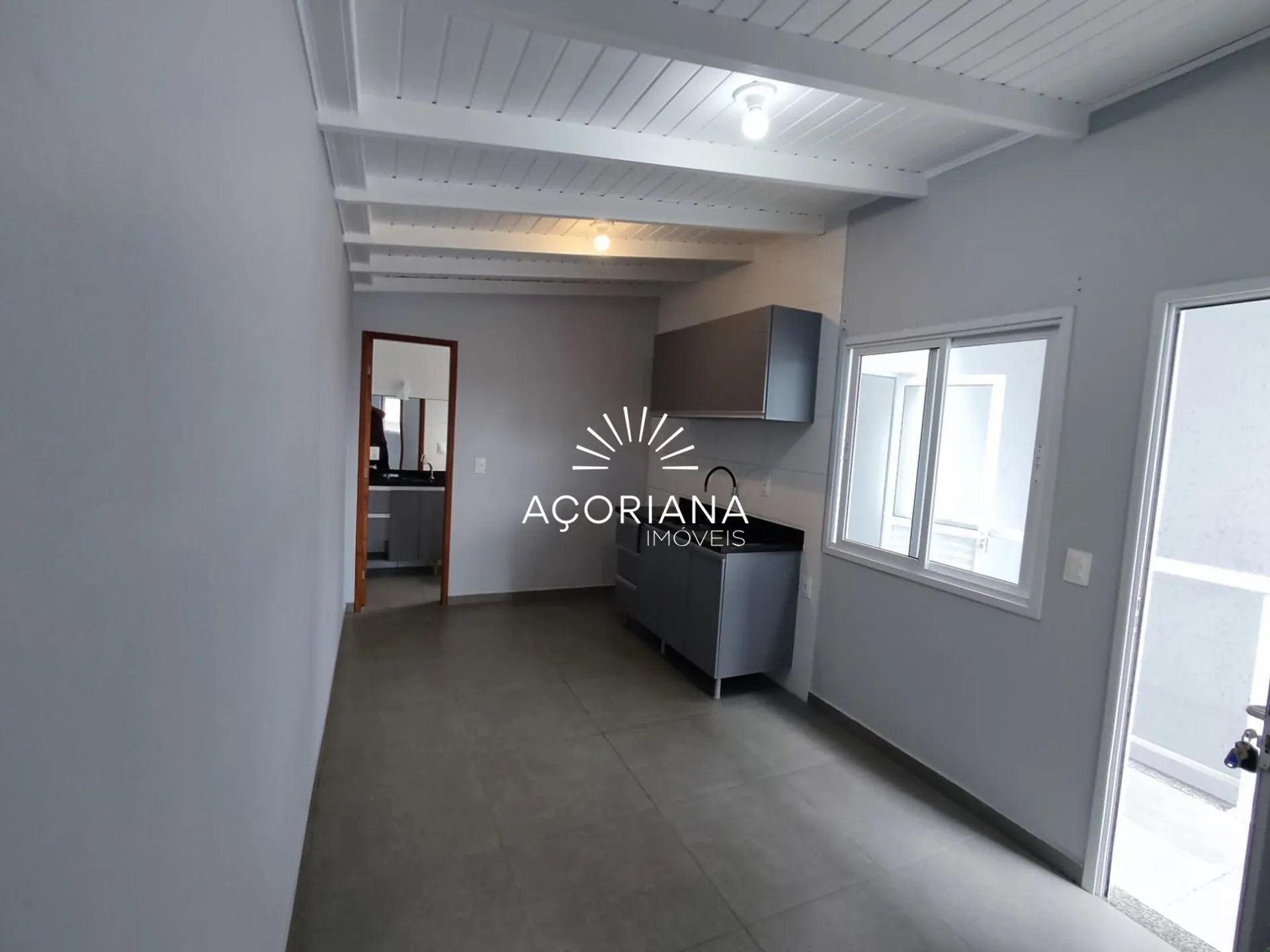 Квартира с 1 спальней, балконом и 60 м² — photo 13