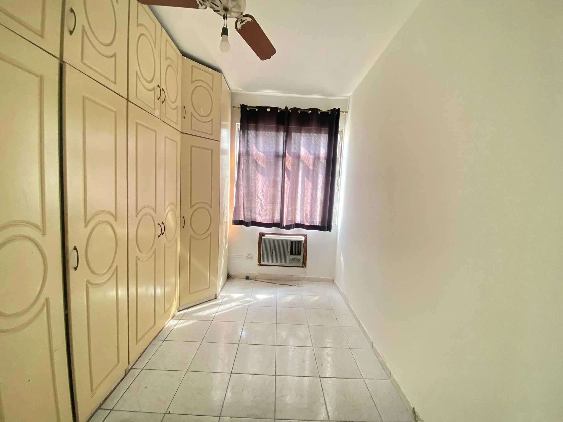 Квартира з 2 спальнями, 1 ванною та терасою — photo 24