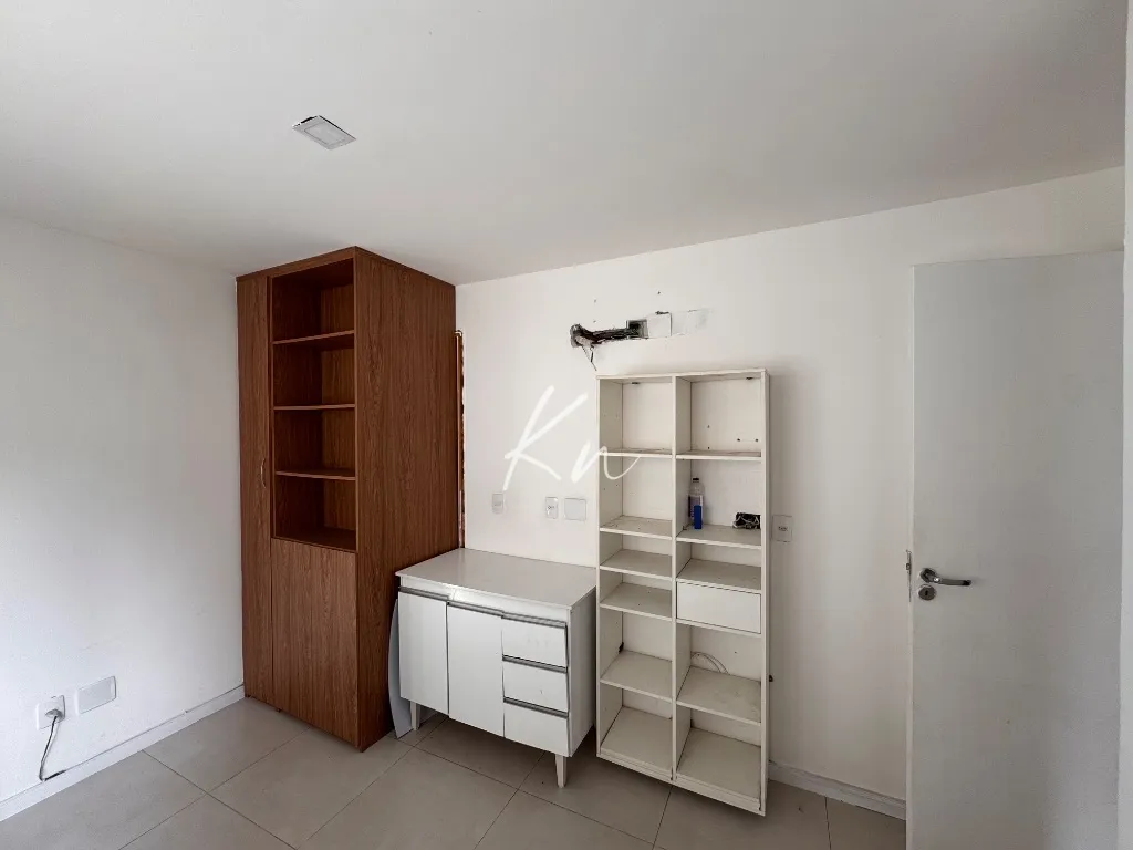 210 m² unfurnished apartment with 3 bedrooms and 5 baths — photo 21