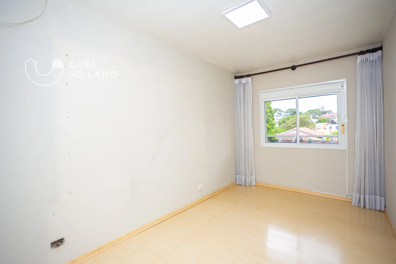 House with 4 bedrooms and 4 bathrooms, 315 m² — photo 16