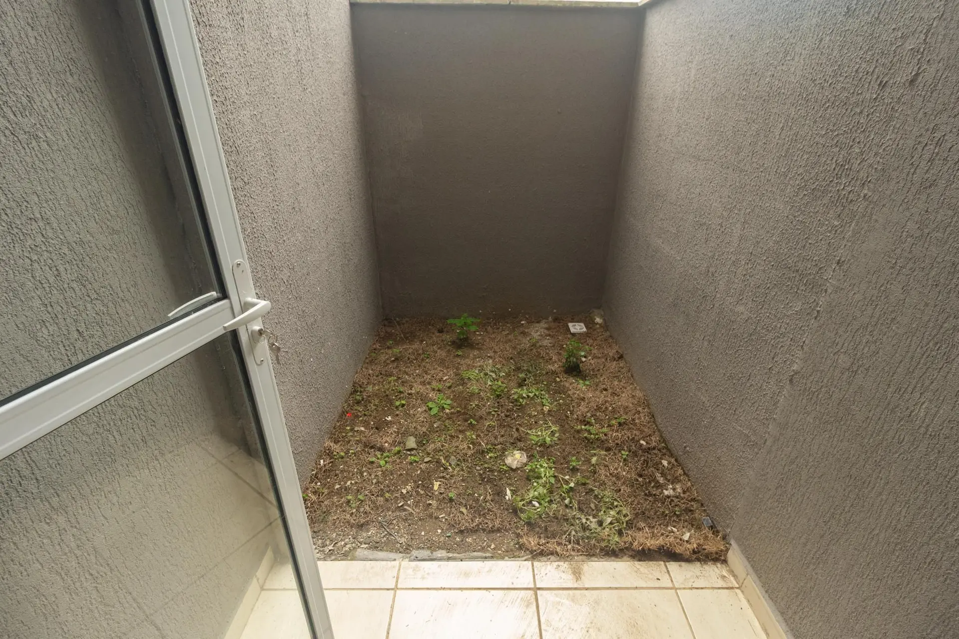 Furnished apartment, 48 m², with a grill on the balcony — photo 47