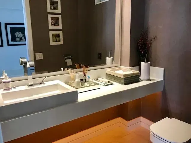 Unfurnished apartment with 3 bedrooms and 5 bathrooms — photo 9