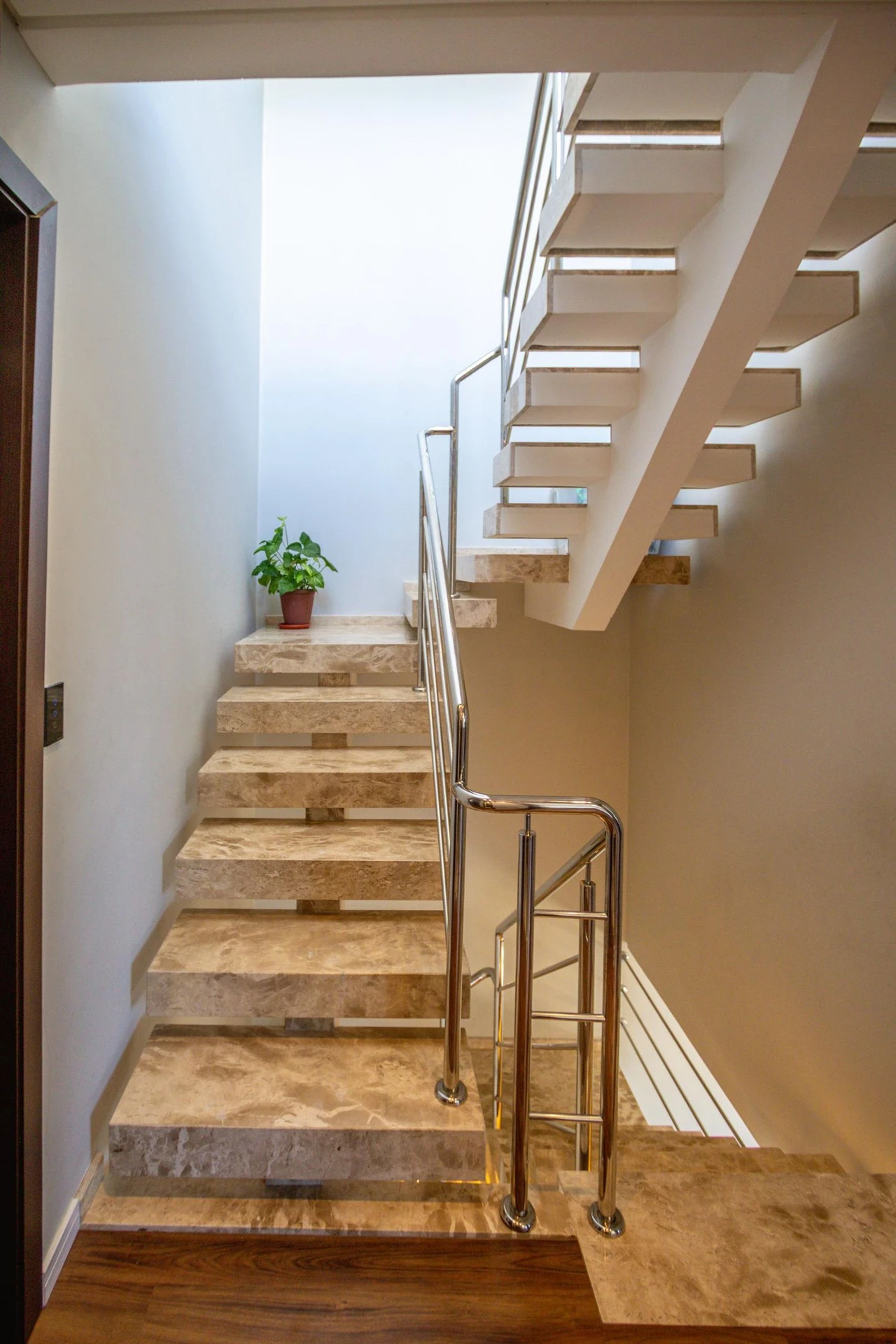 125 m² house with a dishwasher and a walk-in closet — photo 28