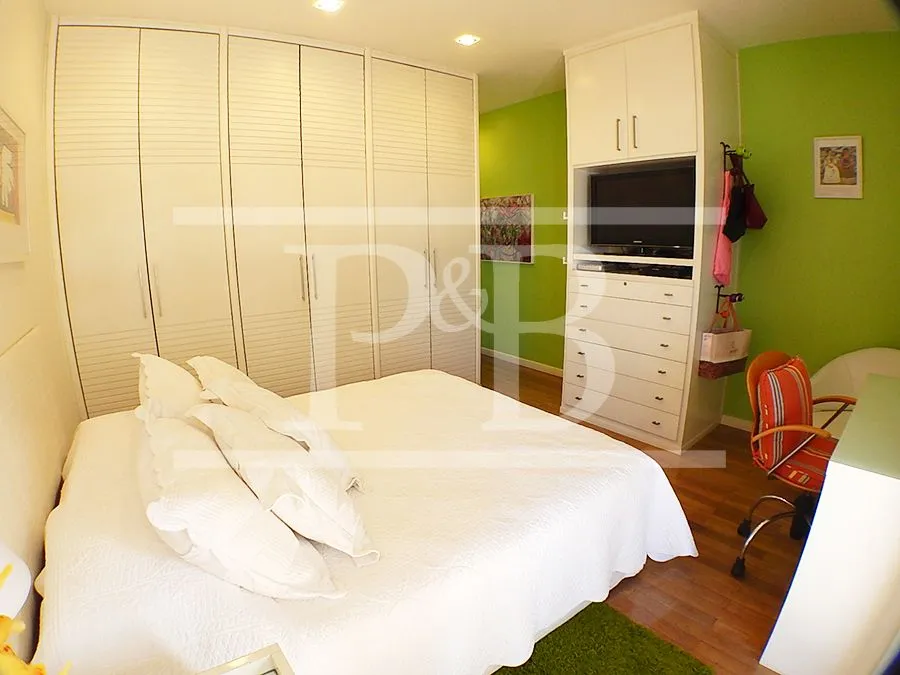 3-bedroom apartment with open-plan kitchen, 270 m² — photo 27