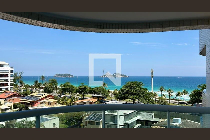 Apartamento mobiliado com cozinha americana e armários — photo 20