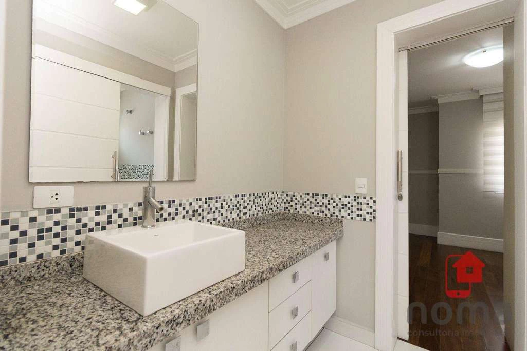 4-bedroom house with 4 bathrooms, 444 m² and 4 parking — photo 4
