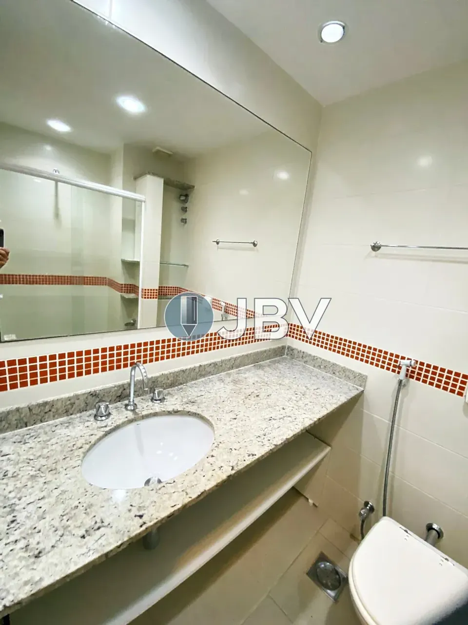 2-bedroom apartment with 1 bath and 1 parking spot — photo 7