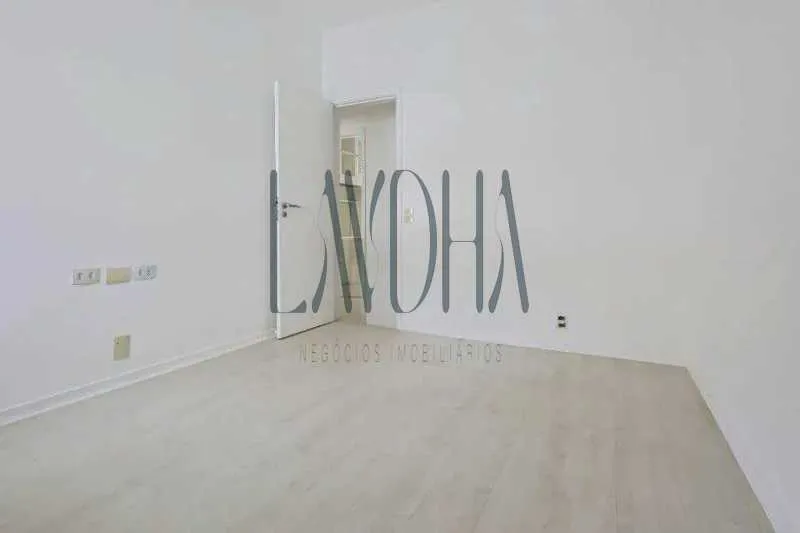 Duplex penthouse with balcony grill and 4 bedrooms — photo 15