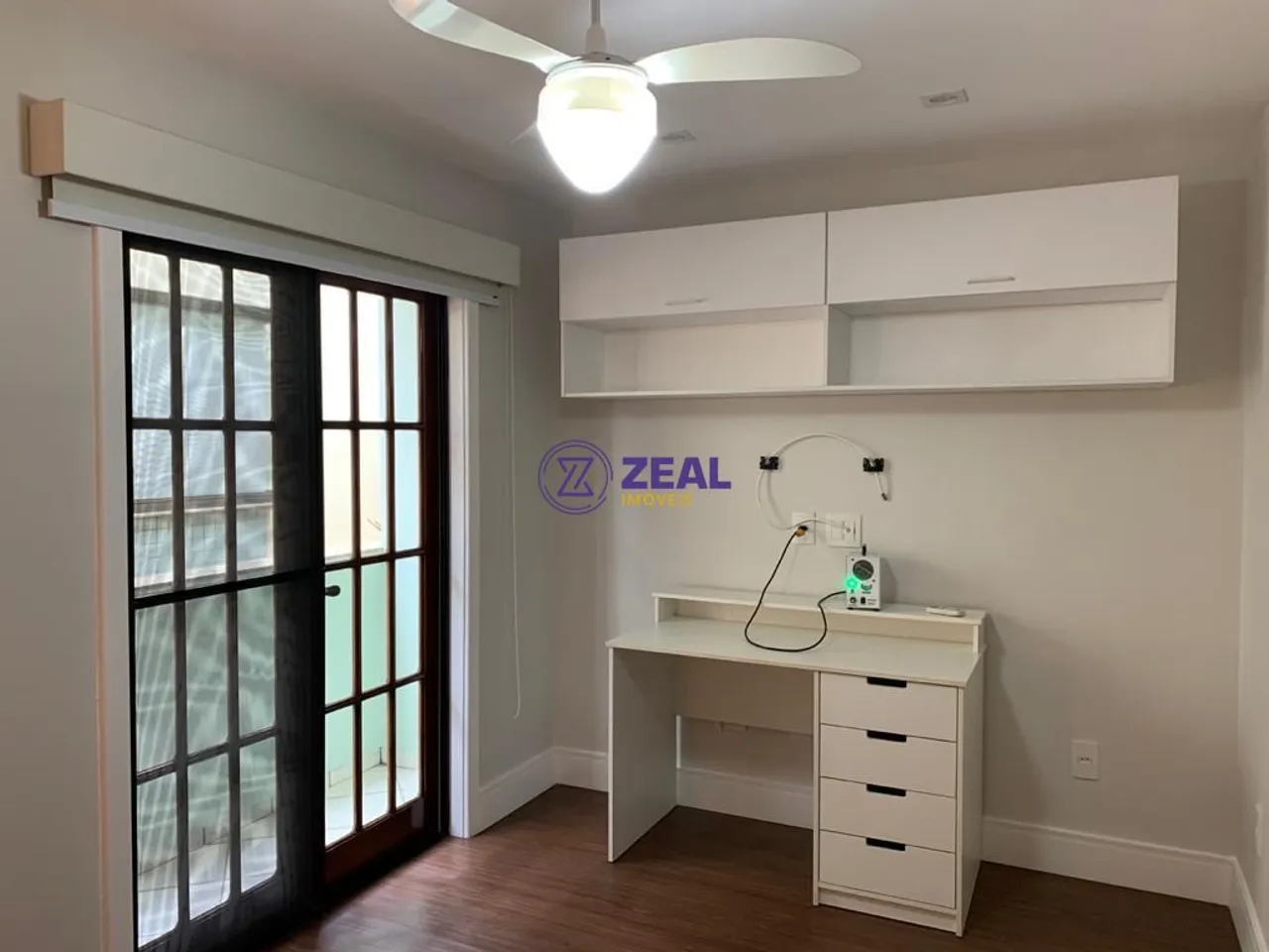 Casa sem mobília com 4 quartos e 5 banheiros — photo 9