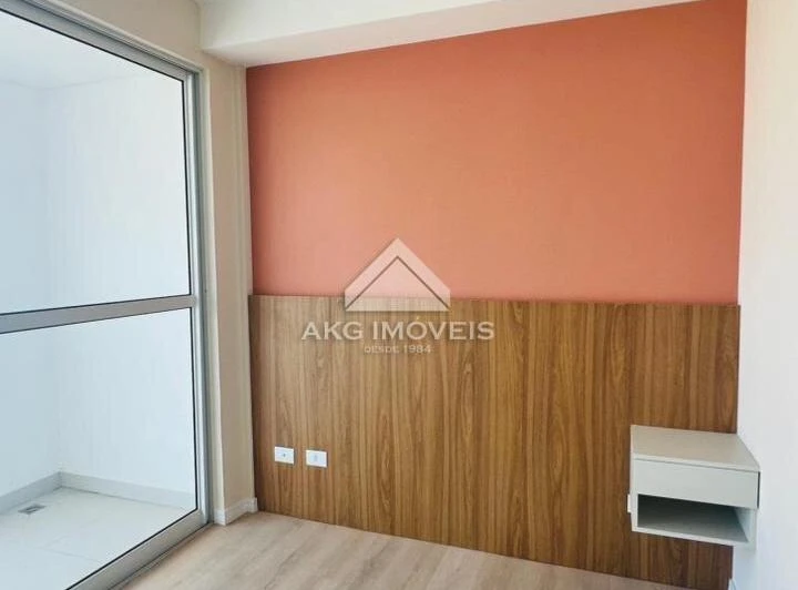 1-bedroom apartment with open-plan kitchen and balcony — photo 3