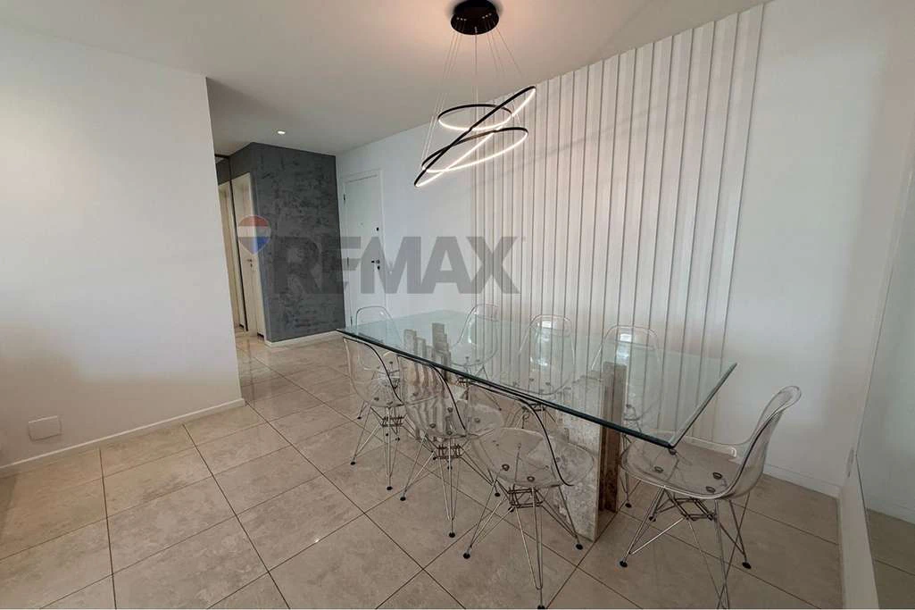 Apartamento reformado de 98 m² com varanda fechada — photo 20