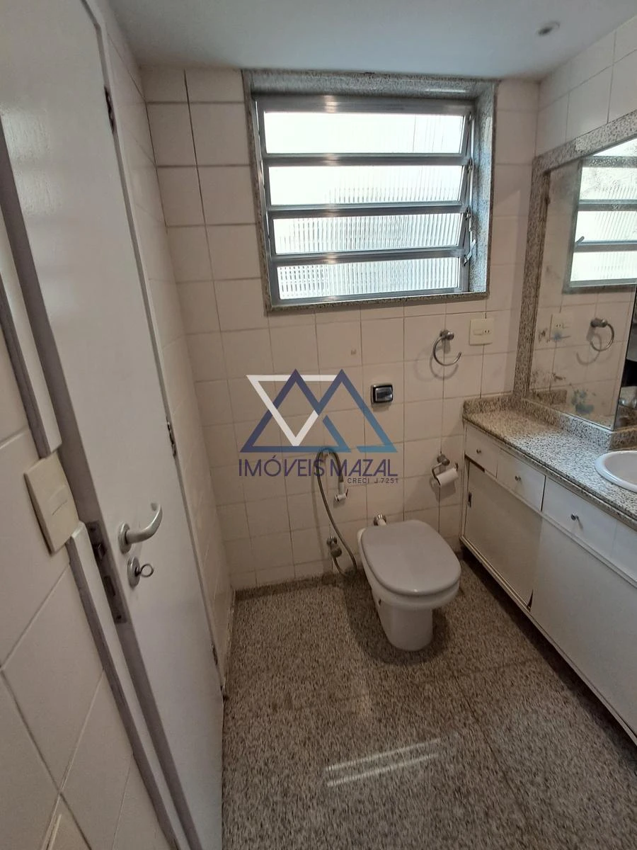 3-bedroom apartment with a walk-in closet in Rio de Janeiro — photo 37