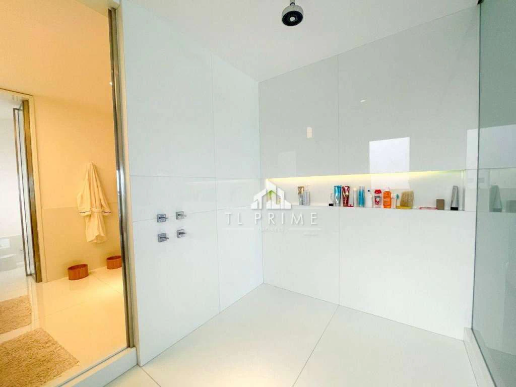 Apartamento amueblado de 460 m² con 4 suites y 5 plazas — photo 13